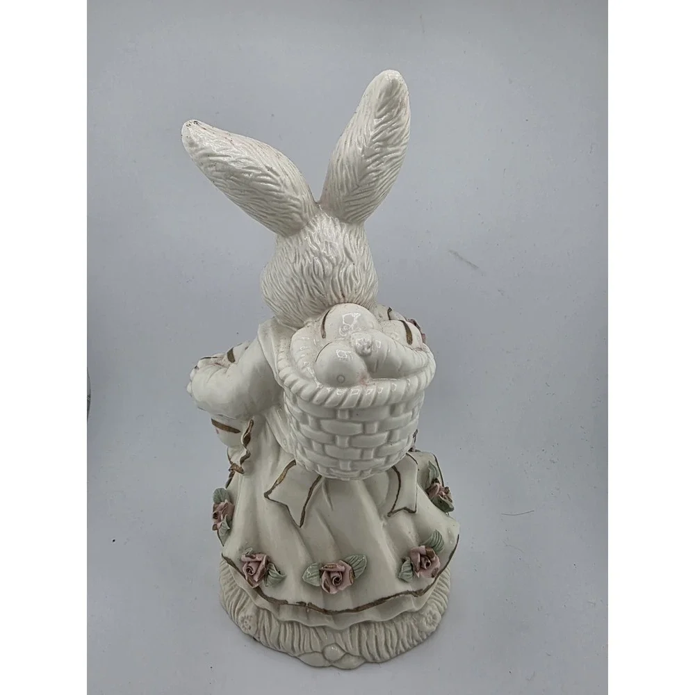 Vintage Easter Bunny Rabbit Figurine Music Box Ceramic Floral Dress Basket‎ Eggs